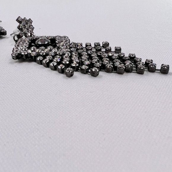 Stunning Rhinestone Chandelier Gun Metal Tone 3” Post Earrings - Picture 7 of 7